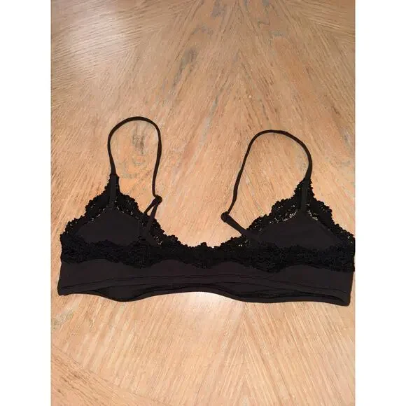 SKIMS Fits Everybody Lace scoop Bralette in the color Onyx size large - Picture 6 of 9